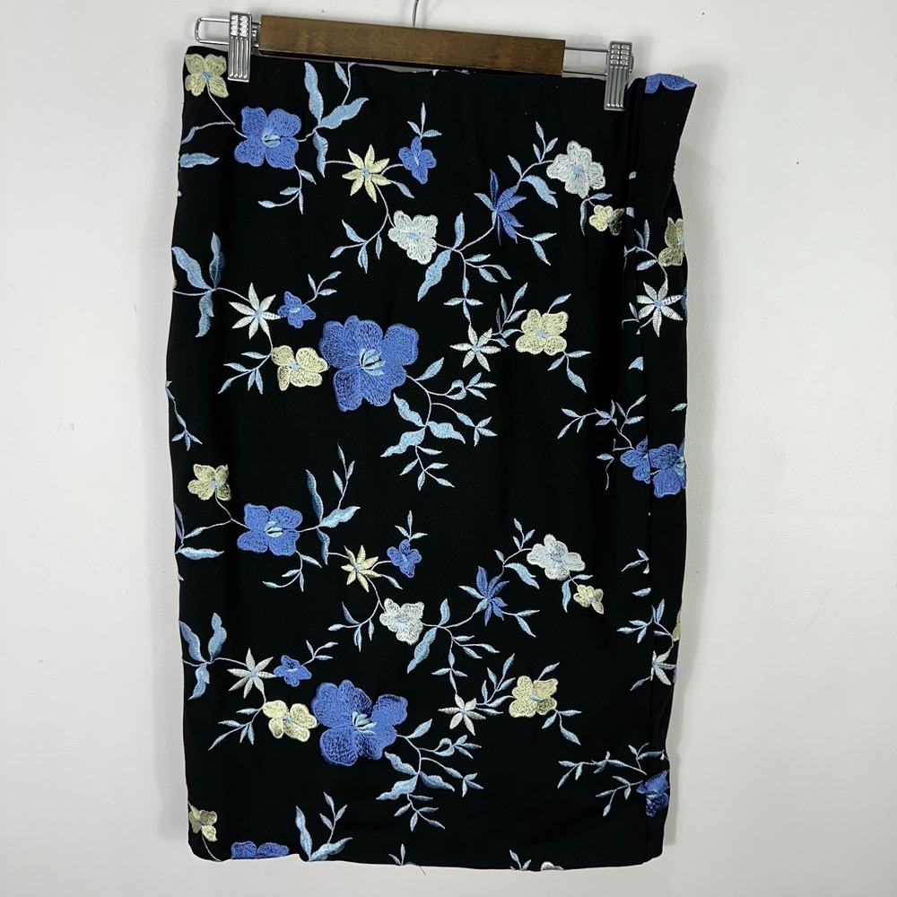 ECI New‎ York Skirt 10 Black Floral Embroidered Pencil Midi Romantic Boho Chic